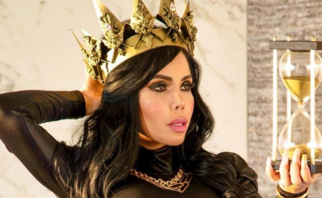 Sol Leon Net Worth Net Worth 2024 - Career, Husband, Age, Height and